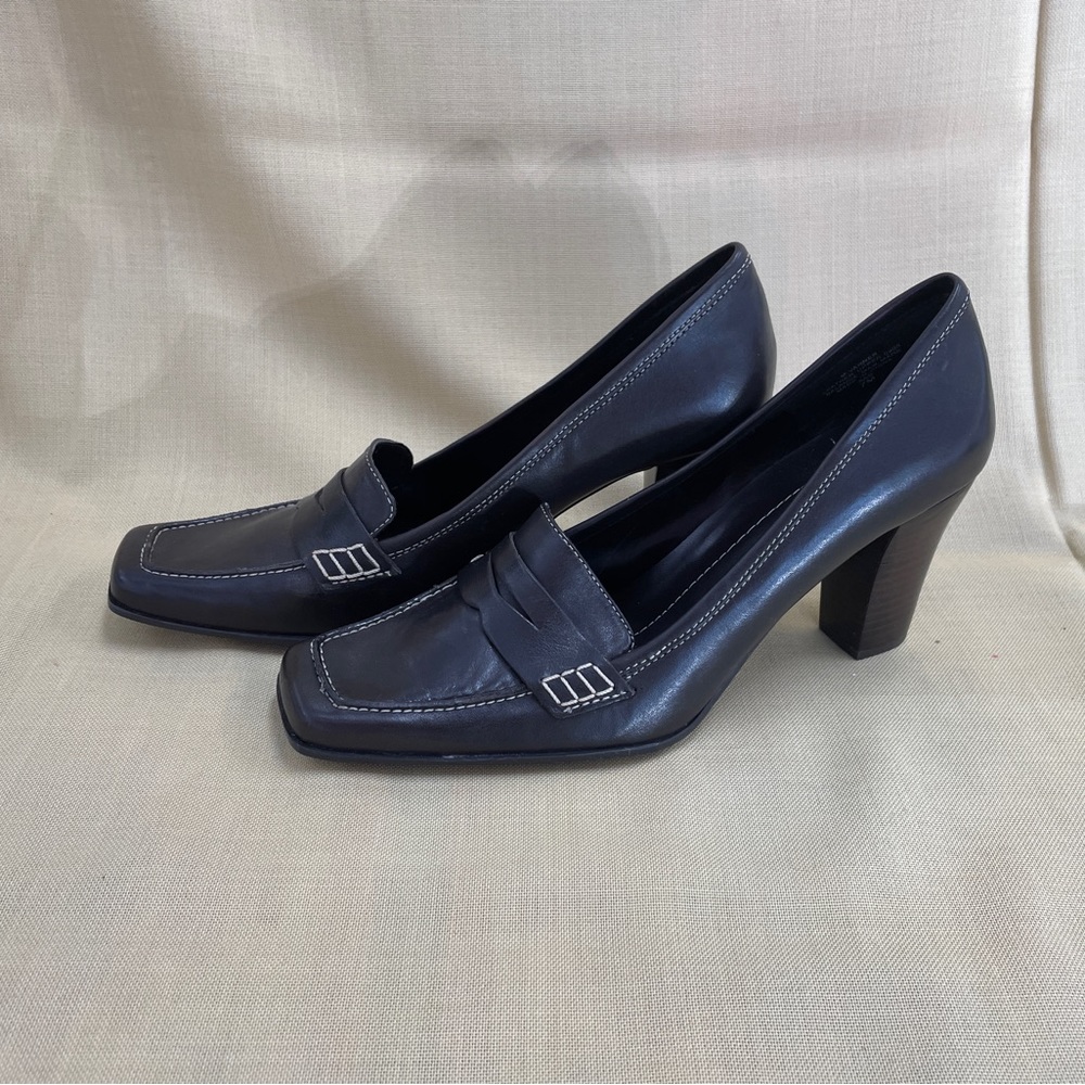 Nine West Brown penny loafer